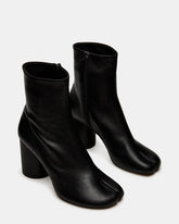 CARO BLACK LEATHER